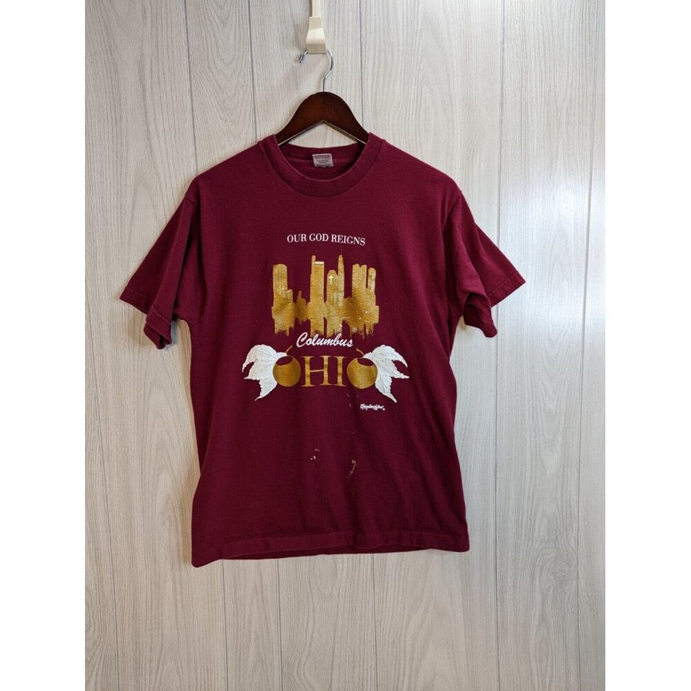 Distressed VTG 90s Our God Reigns God Jesus T Shirt USA Paint Splattered Maroon